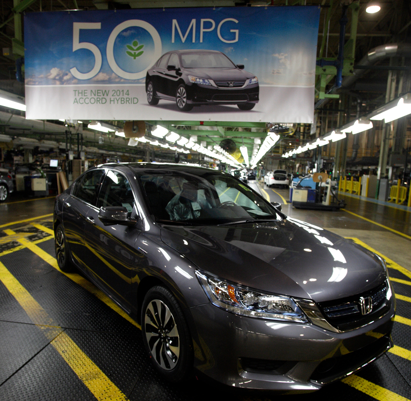 Illustration for article titled Meet the 50 MPG Rated Honda Accord Hybrid